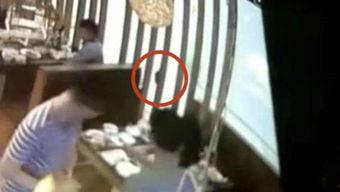 偷拍舍友吃瓜视频,视频曝光引发热议