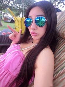 川音美女吃瓜,揭秘校园生活趣味瞬间